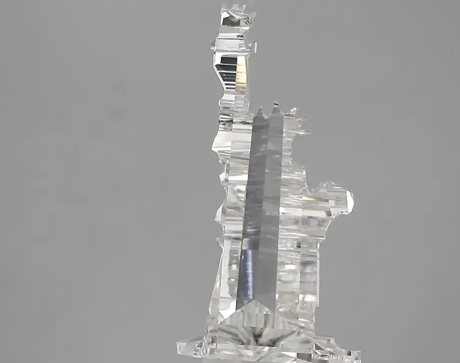 4.31ct F VVS2 Statue Of Liberty (IGI)