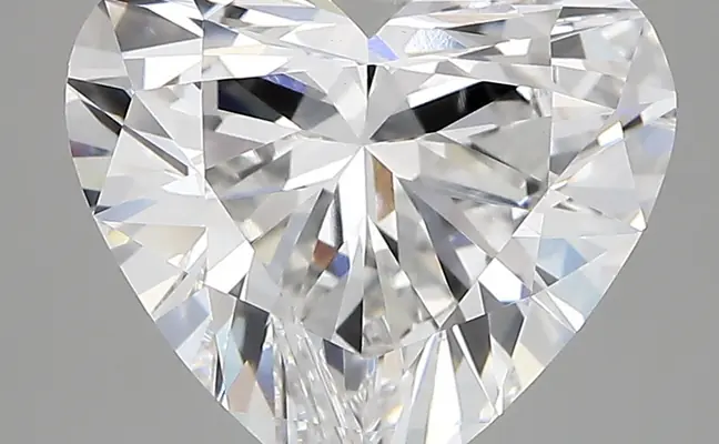 4.24ct E VVS2 Heart (IGI)