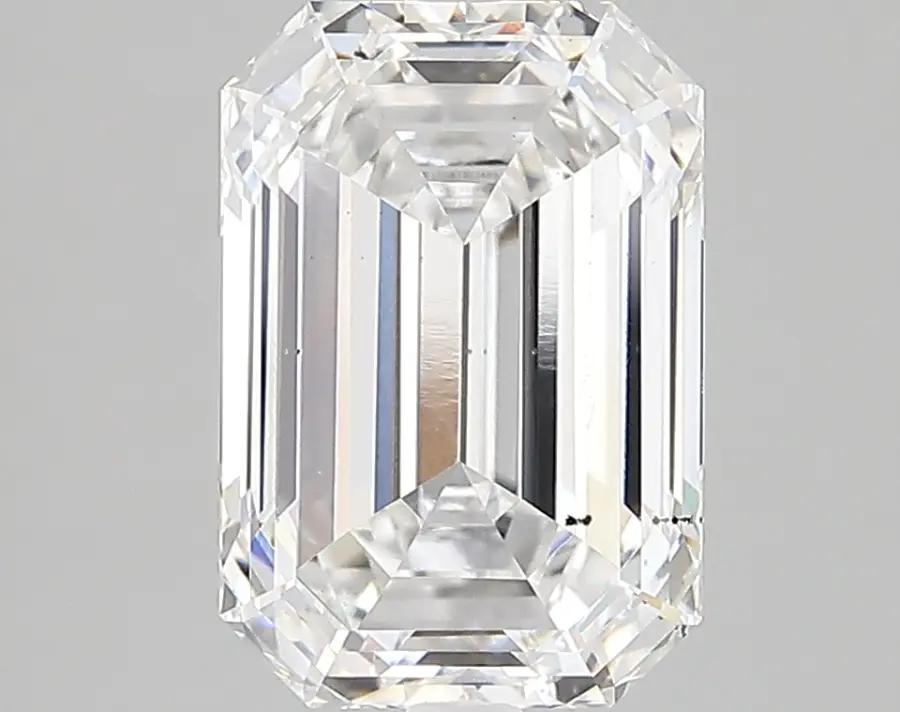 3.70ct F SI1 Emerald (IGI)