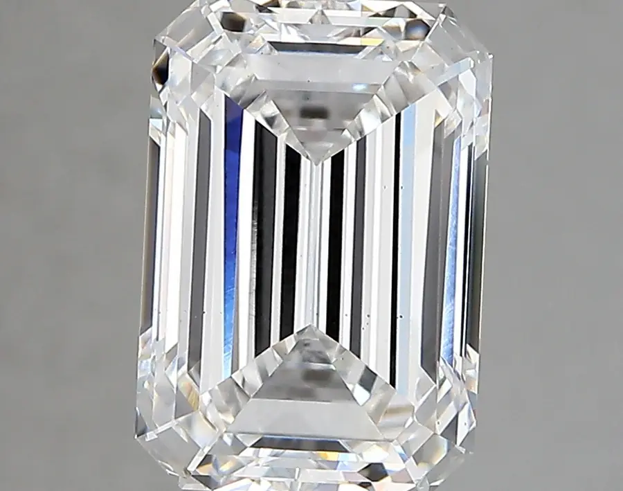 3.70ct E VS1 Emerald (IGI)