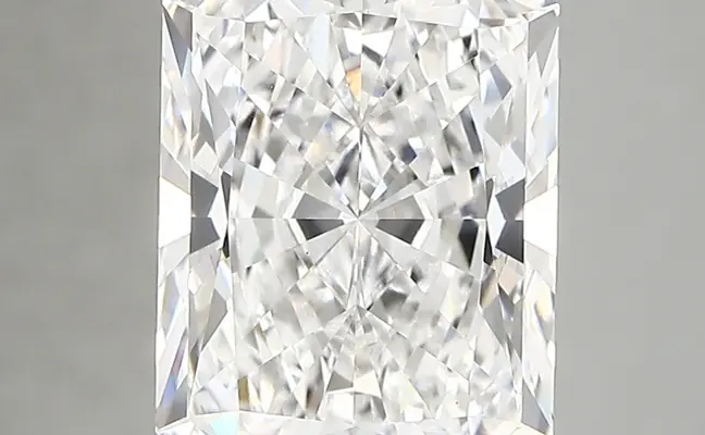 3.69ct E VS2 Radiant (IGI)