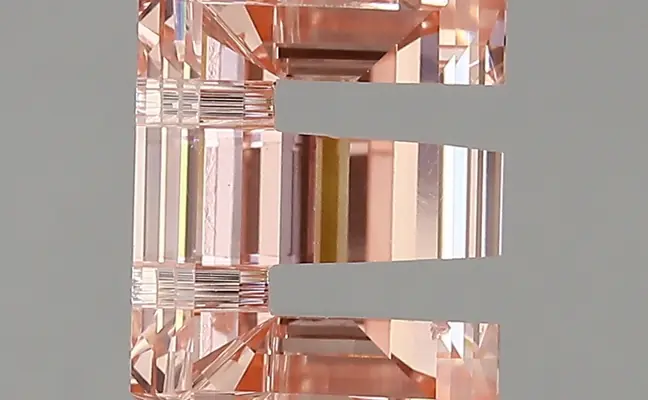 3.42ct FANCY VIVID  PINK VS1 E (IGI)