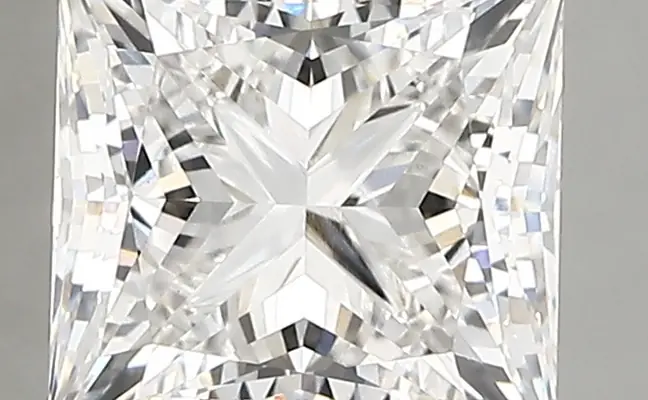 2.66ct E VVS2 Princess (IGI)