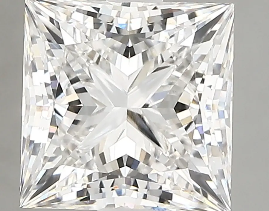 2.66ct E VVS2 Princess (IGI)