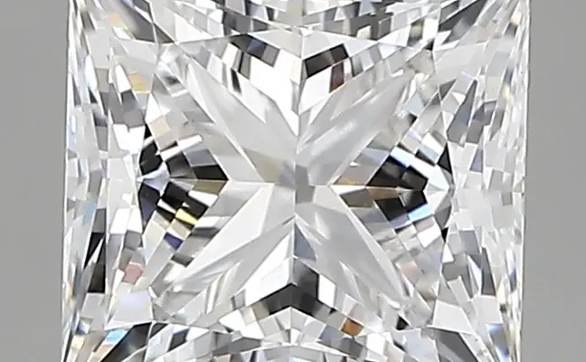 2.45ct E VVS2 Princess (IGI)