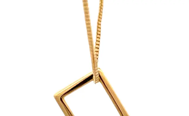 Camille 22k Le Rectangle Pendant