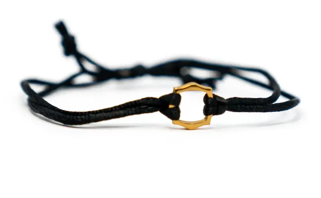 Estelle 22k Square With Outer Curves Bracelet