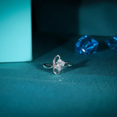 Lab Grown Diamonds - Radiant Cut Wavy Ring
