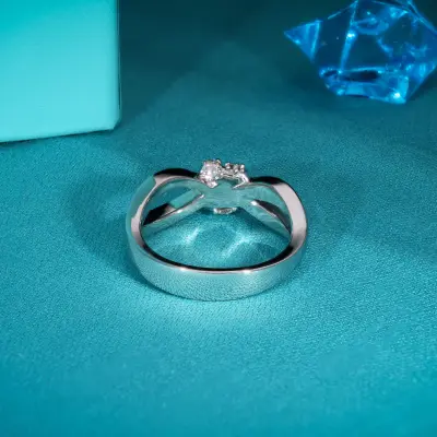 Lab Grown Diamond | D218 The Node Ring