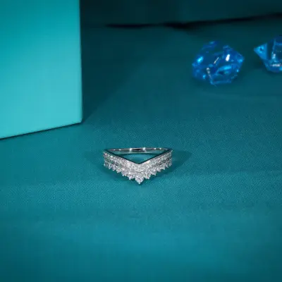 Lab Grown Diamond Wedding Band | Crown Ring