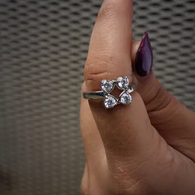 Minimalistic Lab Grown Diamond Ring for Her