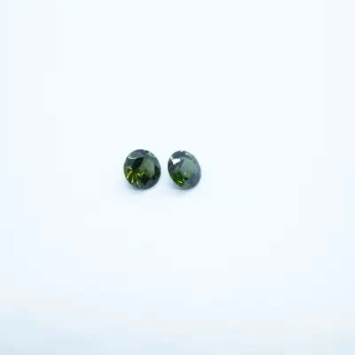 2.40 ct Round Green Zircon Pair