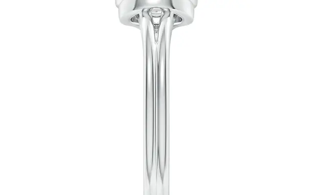 Unique Prong Round Engagement Ring