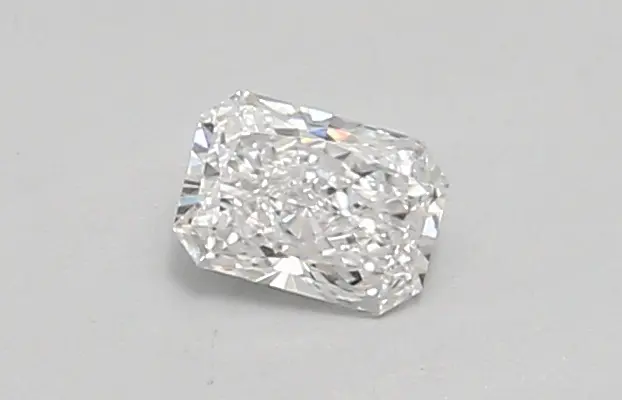 0.36ct E VVS2 Radiant (IGI)