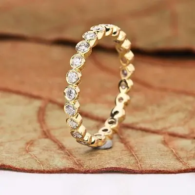 Round Cut Bezel Set Lab Grown Diamond Wedding Band