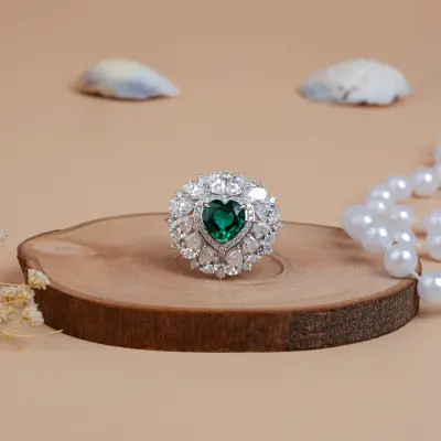 Heart & Pear-Shaped Emerald Cut Diamond Wedding Ring