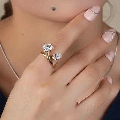 Heart & Pear Cut Diamond Toi-et-Moi Ring for Women