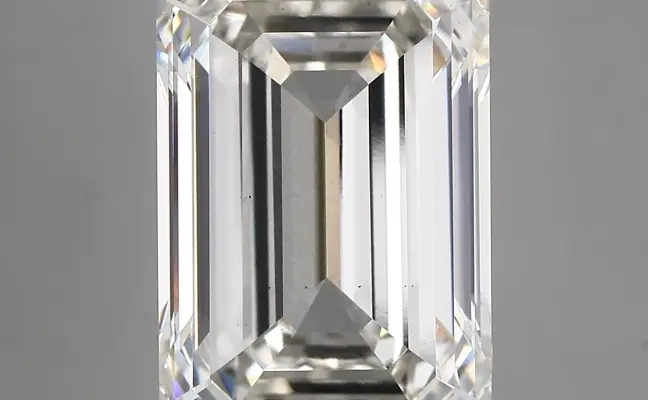 12.14ct H VS1 Emerald (IGI)