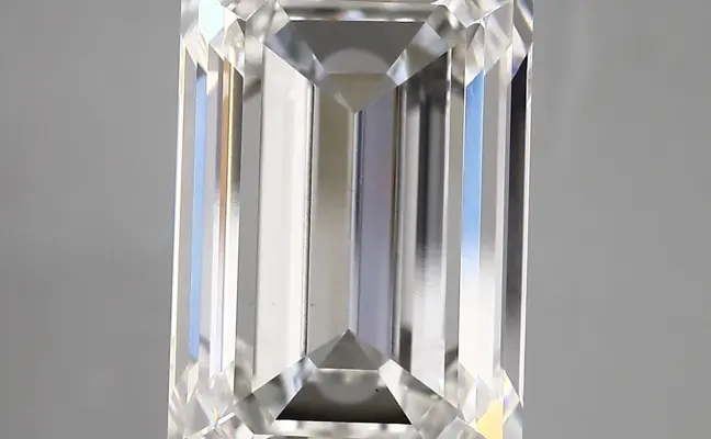 10.07ct F VS1 Emerald (IGI)