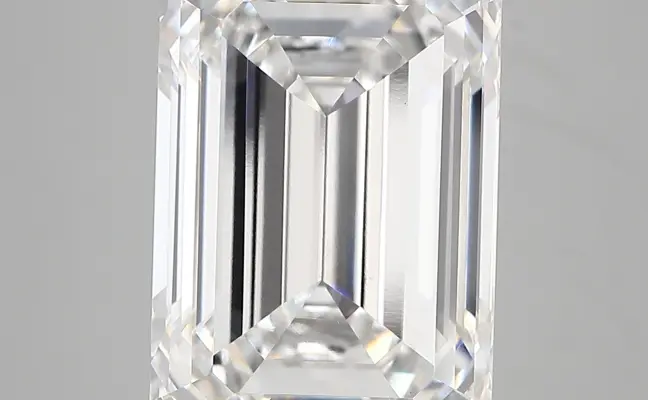 9.09ct E VS1 Emerald (IGI)