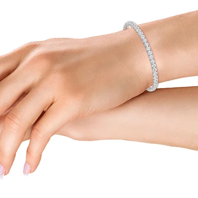 Four Prong 8 CT TW Natural Diamond Tennis Bracelet