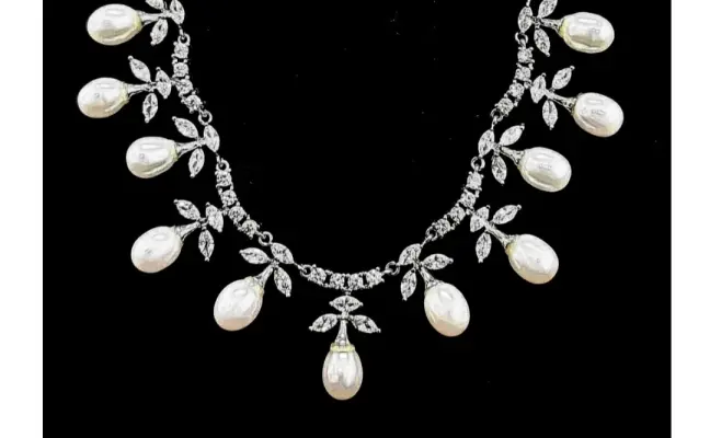 Simayaz Freshwater white pearls and zircon set | Simayaz Neckalces |