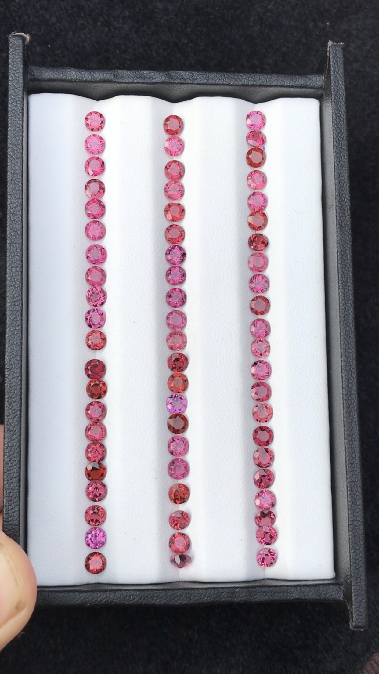 Jewellery size garnet