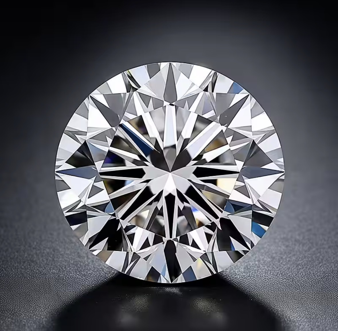Round Brilliant 2 Carat- IGI Certified
